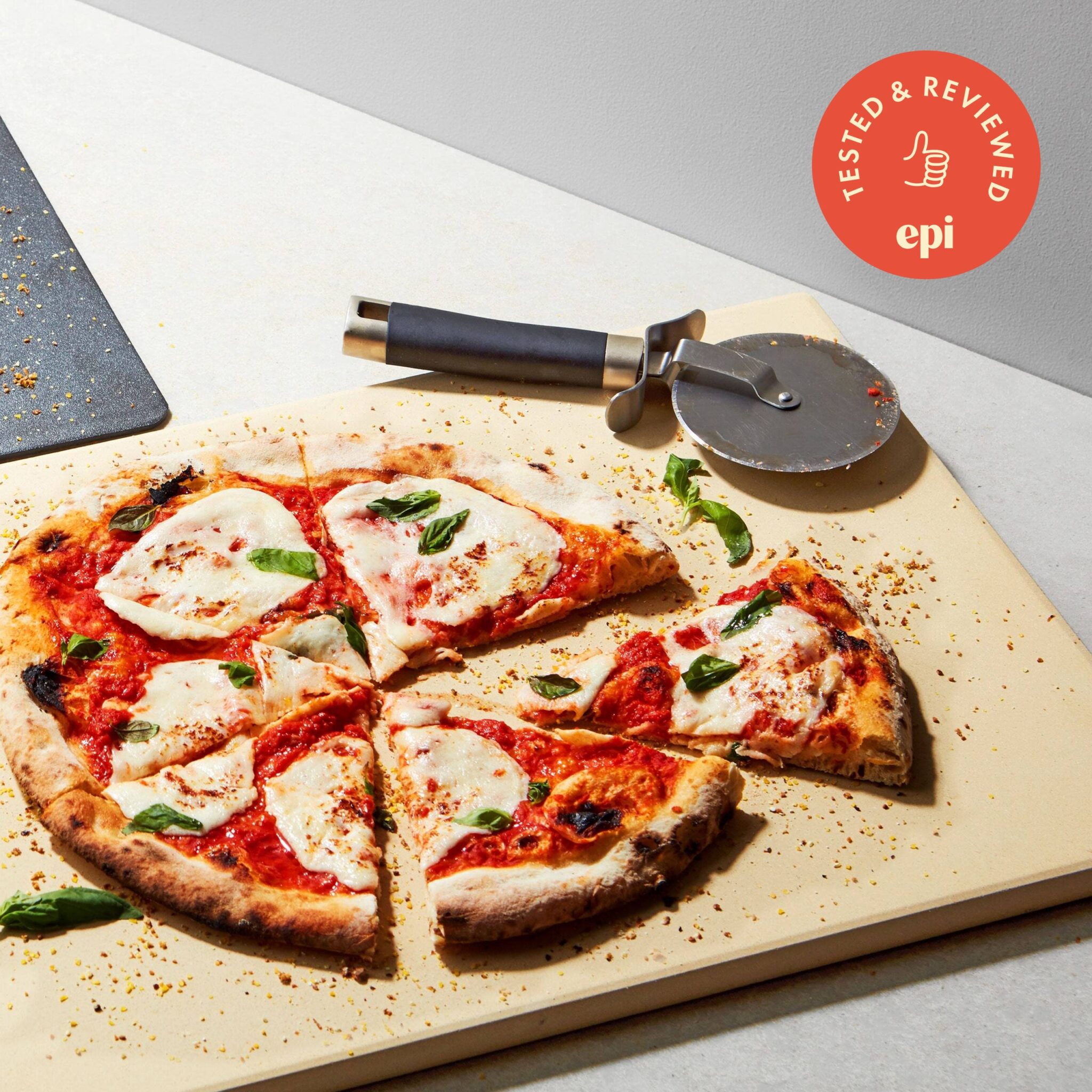 pizza-stone-vs-cast-iron-which-is-the-ultimate-pizza-baking-tool