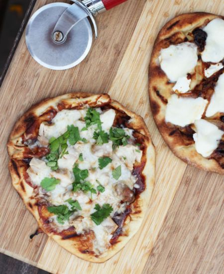 Trader Joe's Naan Pizza: Deliciously Easy Recipe