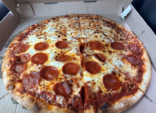 How Many Slices are in a 16 Inch Pizza