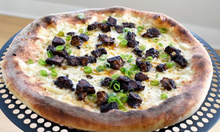 Black Garlic Pizza Irresistibly Flavorful Pizza Delight