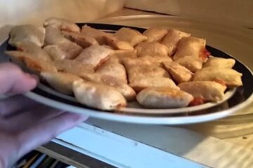 How Long Do You Put Pizza Rolls in the Microwave