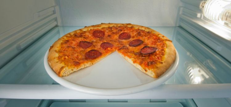 How Long Does Domino's Pizza Last in the Fridge: Freshness Secrets