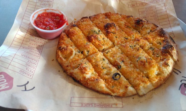 Mod Pizza Cheesy Garlic Bread