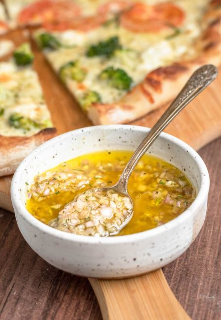 Oil Garlic Pizza Sauce The Ultimate Recipe for a Flavorful Pizza
