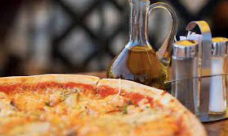 What Oil is Best for Homemade Pizza Discover the Key Ingredient for Irresistible Pizza Crust
