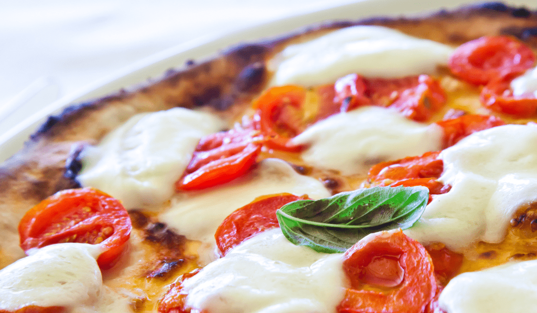 Do Italians Put Onion in Pizza?