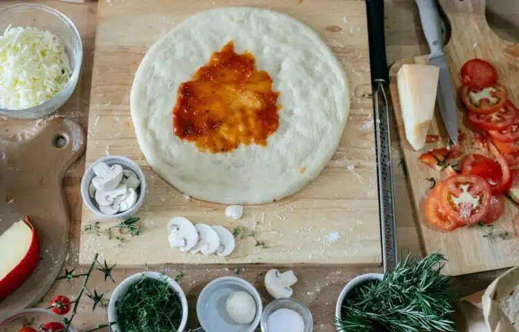 How to Make Pizza With Readymade Pizza Base