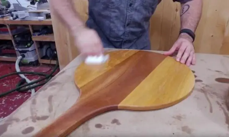 How to Make a Pizza Peel at Home