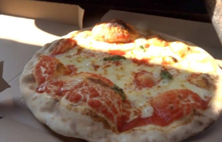bubbles in pizza dough