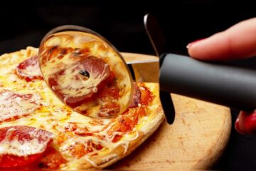 Pizza Accessories Every Home Needs Ultimate Pizza Guide Pizza Accessories Every Home Needs