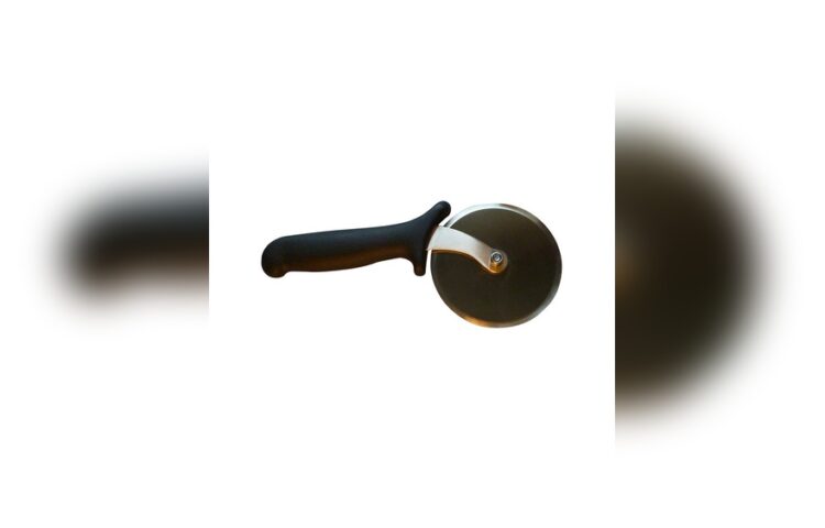 Pizza Cutter Material Comparison