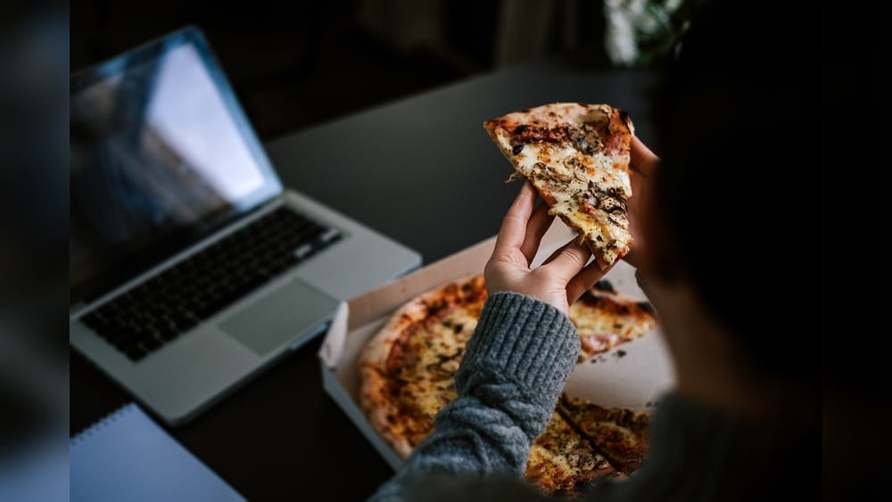 Pizza Late-Night Eating Effects