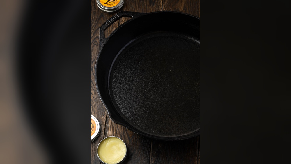 Pizza Pan Seasoning Guide: Ultimate Tips for Perfect Nonstick Pans 1 Pizza Pan Seasoning Guide